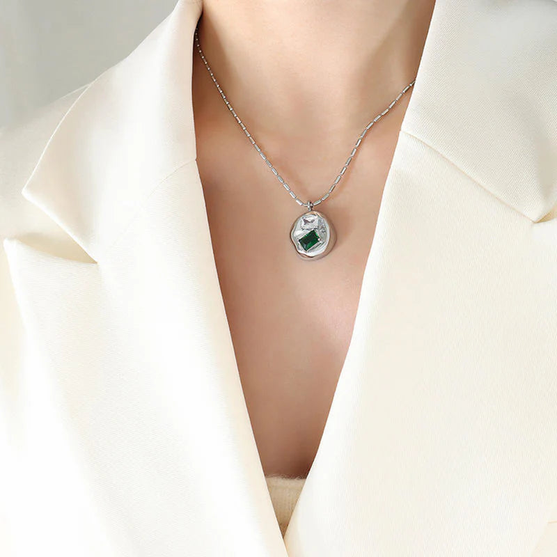 Molten Style Pendant Necklace with Emerald-Hue Stone