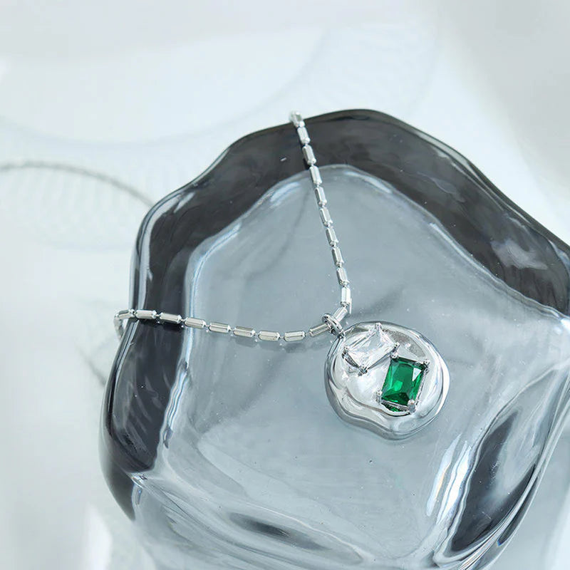 Molten Style Pendant Necklace with Emerald-Hue Stone